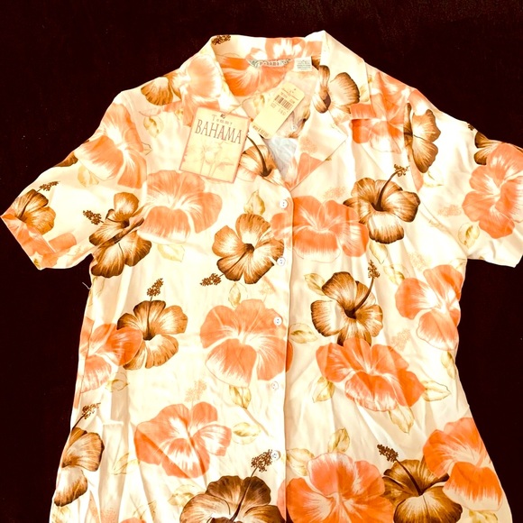 Tommy Bahama Brushed Hibiscus Top - Picture 7 of 9